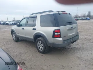 2006 Ford Explorer XLT with VIN 1FMEU73E96ZA24422, listed as a IAAI auction lot 41634581 with 158,475 mi miles. Bid and sale history available at carsss.com. Image 3.