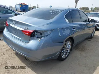 2018 Infiniti Q50 3.0t LUXE with VIN JN1EV7AP9JM352079, listed as a IAAI auction lot 42030404 with 62,550 mi miles. Bid and sale history available at carsss.com. Image 4.