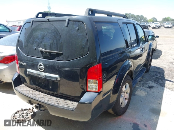 2009 Nissan Pathfinder S with VIN 5N1AR18B49C608651, listed as a IAAI auction lot 42015628 with 215,531 mi miles. Bid and sale history available at carsss.com. Image 4.