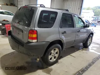 2007 Ford Escape XLT with VIN 1FMYU93107KA67692, listed as a Copart auction lot 72799184 with 230,668 mi miles and Salvage Title. Bid and sale history available at carsss.com. Image 3.