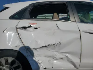 2016 Hyundai Elantra GT with VIN KMHD35LHXGU272285, listed as a Copart auction lot 77558704 with 141,540 mi miles and Salvage Title. Bid and sale history available at carsss.com. Image 10.