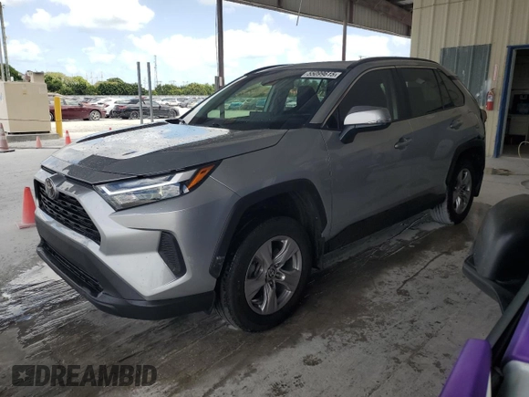 2022 Toyota RAV4 XLE with VIN 2T3W1RFV7NW233780, listed as a Copart auction lot 55099615 with 28,819 mi miles and Non repairable. Bid and sale history available at DreamBid. Image 1.