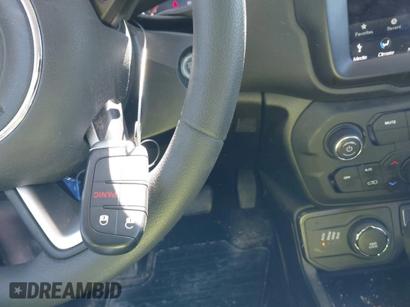 2023 Jeep Renegade Upland z VIN ZACNJDB17PPP16251, wystawiony jako IAAI lot #41995530 z przebiegiem 36 721 mil mil oraz . Historia ofert i sprzedaży dostępna na DreamBid. Obrazek 11.
