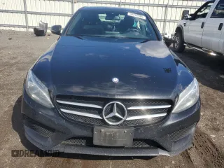 2016 Mercedes-Benz C 300 Luxury z VIN 55SWF4KB1GU171929, wystawiony jako Copart lot #50292985 z przebiegiem Nie podano mil oraz Szkoda całkowita • Salvage title. Historia ofert i sprzedaży dostępna na DreamBid. Obrazek 5.
