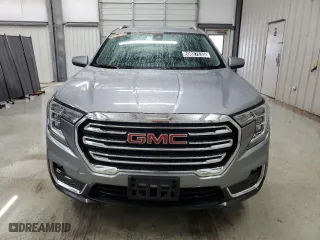 2024 GMC Terrain SLT with VIN 3GKALVEGXRL284918, listed as a Copart auction lot 50887635 with 8,304 mi miles and Clean Title. Bid and sale history available at carsss.com. Image 5.