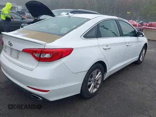 2015 Hyundai Sonata 2.4L SE with VIN 5NPE24AF6FH015561, listed as a IAAI auction lot 42156536 with 205,830 mi miles. Bid and sale history available at carsss.com. Image 4.