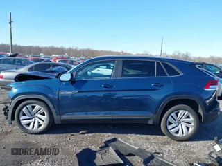 2021 Volkswagen Atlas SE with VIN 1V2JE2CA5MC206701, listed as a IAAI auction lot 41165558 with 52,631 mi miles and . Bid and sale history available at DreamBid. Image 14.
