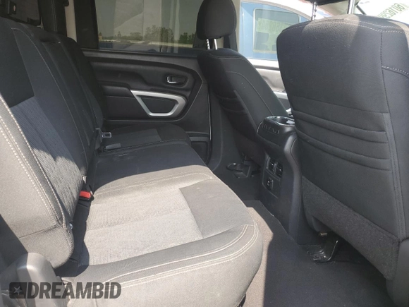 2018 Nissan Titan SV with VIN 1N6AA1E5XJN509882, listed as a Copart auction lot 60162995 with 149,352 mi miles and Salvage title. Bid and sale history available at DreamBid. Image 10.