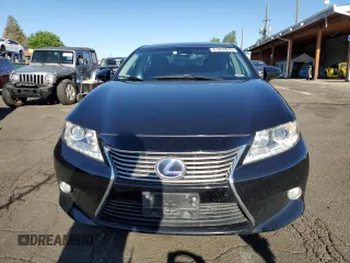 2014 Lexus ES 300h z VIN JTHBW1GG9E2071885, wystawiony jako Copart lot #61654645 z przebiegiem 156 595 mil mil oraz Szkoda całkowita • Salvage title. Historia ofert i sprzedaży dostępna na DreamBid. Obrazek 5.