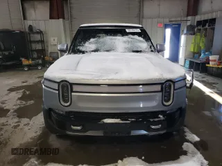 2024 Rivian R1S Adventure with VIN 7PDSGABA7RN036843, listed as a Copart auction lot 88799175 with Not Provided miles and Salvage Title. Bid and sale history available at carsss.com. Image 5.