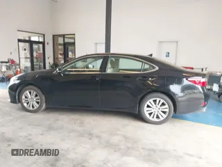 2013 Lexus ES 250 z VIN JTHBK1GG9D2030165, wystawiony jako IAAI lot #42387621 z przebiegiem 143 044 mil mil oraz . Historia ofert i sprzedaży dostępna na DreamBid. Obrazek 14.