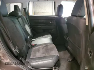 2019 Mitsubishi Outlander SE with VIN JA4AD3A39KZ010618, listed as a Copart auction lot 60504615 with 102,767 mi miles and Salvage title. Bid and sale history available at DreamBid. Image 11.