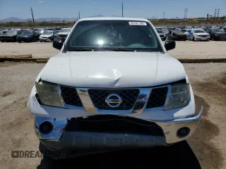2006 Nissan Frontier SE z VIN 1N6AD07U26C447984, wystawiony jako Copart lot #55707185 z przebiegiem 144 279 mil mil oraz Szkoda całkowita • Salvage title. Historia ofert i sprzedaży dostępna na DreamBid. Obrazek 5.