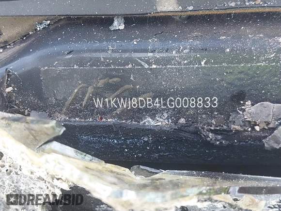 2020 Mercedes-Benz C 300 z VIN W1KWJ8DB4LG008833, wystawiony jako IAAI lot #41409610 z przebiegiem Nie podano mil oraz . Historia ofert i sprzedaży dostępna na DreamBid. Obrazek 9.