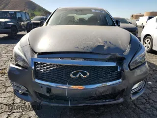 2018 Infiniti Q70 Luxe with VIN JN1BY1AR3JM220301, listed as a Copart auction lot 79569884 with 84,339 mi miles and Salvage title. Bid and sale history available at DreamBid. Image 5.