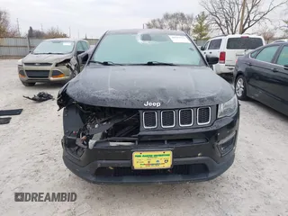 2017 Jeep Compass Sport with VIN 3C4NJDAB3HT628675, listed as a IAAI auction lot 40987530 with 92,254 mi miles and . Bid and sale history available at DreamBid. Image 13.