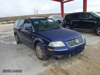 2003 Volkswagen Passat GLS with VIN WVWVD63B93E026484, listed as a IAAI auction lot 41071543 with 172,538 mi miles. Bid and sale history available at carsss.com. Image 1.