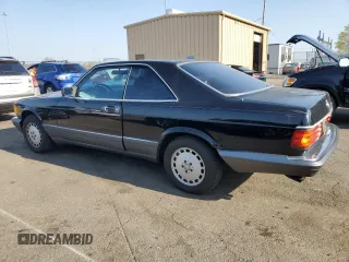 1989 Mercedes-Benz 560 with VIN WDBCA45E4KA498009, listed as a Copart auction lot 53897215 with 366,931 mi miles and Clean Title. Bid and sale history available at DreamBid. Image 2.