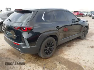2023 Mazda CX-50 S Preferred Plus z VIN 7MMVABCM3PN148962, wystawiony jako IAAI lot #42388983 z przebiegiem 32 197 mil mil oraz . Historia ofert i sprzedaży dostępna na DreamBid. Obrazek 4.