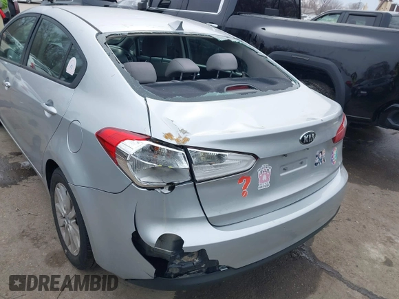 2015 Kia Forte LX with VIN KNAFX4A65F5256000, listed as a IAAI auction lot 41546225 with 135,106 mi miles. Bid and sale history available at carsss.com. Image 6.