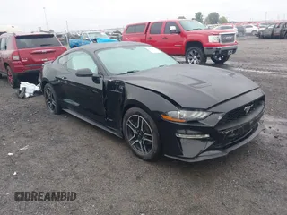 2018 Ford Mustang EcoBoost z VIN 1FA6P8TH2J5172983, wystawiony jako IAAI lot #42198491 z przebiegiem 107 376 mil mil oraz . Historia ofert i sprzedaży dostępna na DreamBid. Obrazek 1.