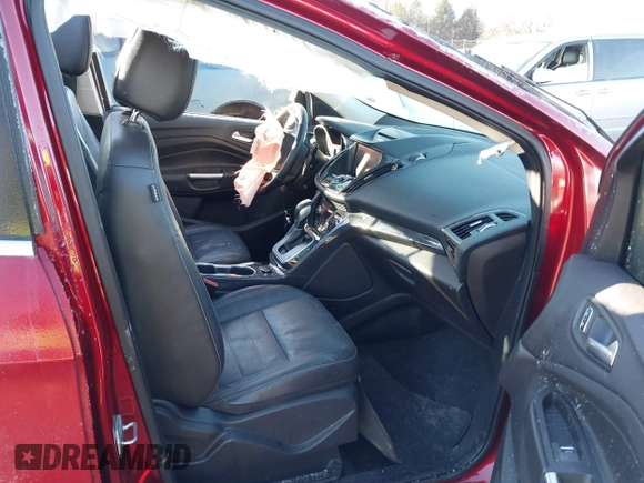 2014 Ford Escape Titanium with VIN 1FMCU9J98EUA77116, listed as a IAAI auction lot 41260418 with 153,831 mi miles. Bid and sale history available at carsss.com. Image 5.