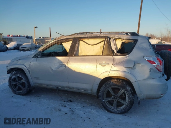 2007 Toyota RAV4 Sport with VIN JTMBK32V175015486, listed as a IAAI auction lot 41336759 with 210,870 mi miles. Bid and sale history available at carsss.com. Image 6.