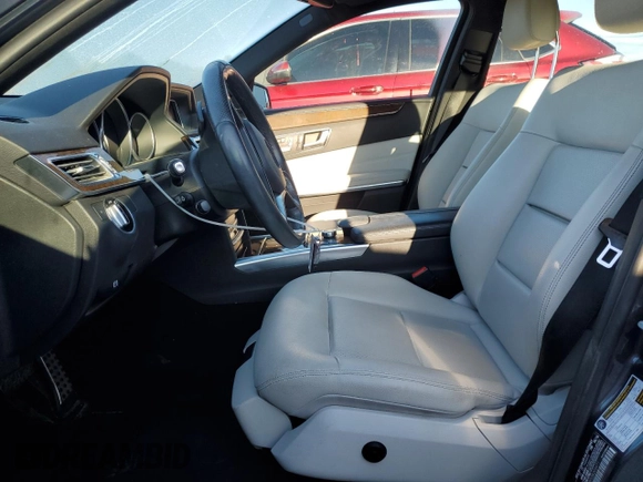 2016 Mercedes-Benz E 350 Luxury z VIN WDDHF8JB5GB203471, wystawiony jako Copart lot #56879695 z przebiegiem 70 983 mil mil oraz Szkoda całkowita • Salvage title. Historia ofert i sprzedaży dostępna na DreamBid. Obrazek 7.