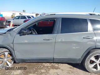 2020 Jeep Cherokee Limited with VIN 1C4PJLDB3LD606091, listed as a IAAI auction lot 41473098 with 49,819 mi miles. Bid and sale history available at carsss.com. Image 14.