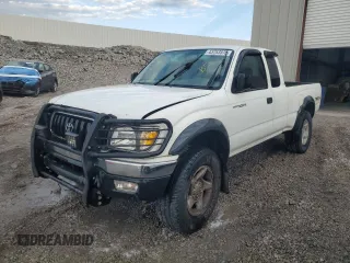 2003 Toyota Tacoma PreRunner with VIN 5TESN92N63Z242965, listed as a Copart auction lot 43753575 with 303,056 mi miles and Salvage Title. Bid and sale history available at carsss.com. Image 1.