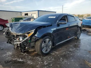 2017 Kia Optima EX z VIN KNAGU4LEXH5009690, wystawiony jako Copart lot #53717905 z przebiegiem 138 533 mil mil oraz Szkoda całkowita • Salvage title. Historia ofert i sprzedaży dostępna na DreamBid. Obrazek 1.