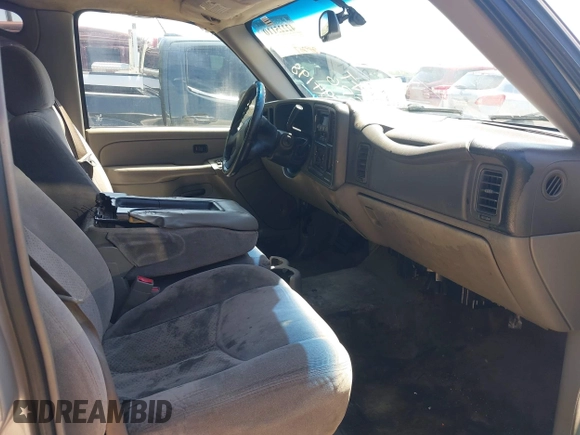 2004 Chevrolet Tahoe LS z VIN 1GNEC13V34J194198, wystawiony jako IAAI lot #42225110 z przebiegiem 359 257 mil mil oraz . Historia ofert i sprzedaży dostępna na DreamBid. Obrazek 5.