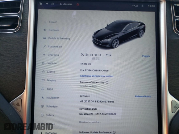2013 Tesla Model S with VIN 5YJSA1CN8DFP06126, listed as a Copart auction lot 63098515 with 47,215 mi miles and Clean title. Bid and sale history available at DreamBid. Image 9.