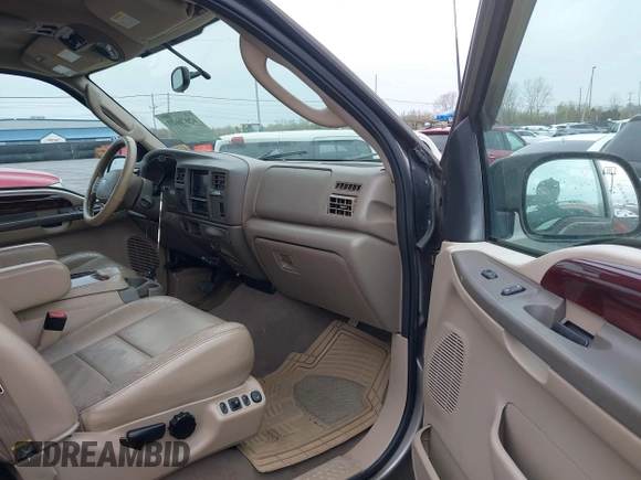 2003 Ford Excursion Limited with VIN 1FMNU43S83ED67584, listed as a IAAI auction lot 42076621 with 159,271 mi miles and . Bid and sale history available at DreamBid. Image 5.