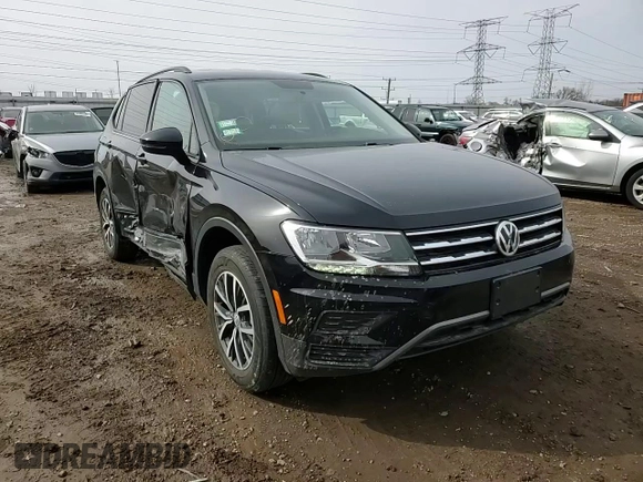 2021 Volkswagen Tiguan S z VIN 3VV0B7AX2MM000813, wystawiony jako Copart lot #49544255 z przebiegiem 43 801 mil mil oraz Szkoda całkowita • Salvage title. Historia ofert i sprzedaży dostępna na DreamBid. Obrazek 10.
