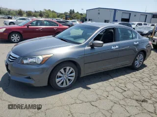 2011 Honda Accord EX-L z VIN 1HGCP3F82BA012446, wystawiony jako Copart lot #59701505 z przebiegiem 106 325 mil mil oraz Szkoda całkowita • Salvage title. Historia ofert i sprzedaży dostępna na DreamBid. Obrazek 1.