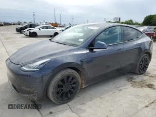2021 Tesla Model Y Long Range z VIN 5YJYGDEE9MF067651, wystawiony jako Copart lot #55758165 z przebiegiem 61 348 mil mil oraz Czysty tytuł • Clean title. Historia ofert i sprzedaży dostępna na DreamBid. Obrazek 1.