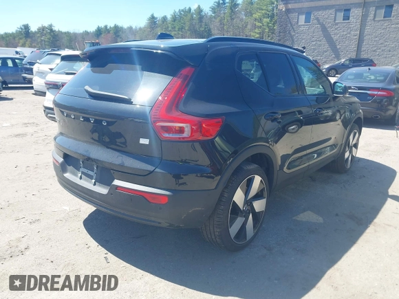 2024 Volvo XC40 Plus z VIN YV4ER3XL5R2273804, wystawiony jako IAAI lot #42046244 z przebiegiem 12 694 mil mil oraz . Historia ofert i sprzedaży dostępna na DreamBid. Obrazek 4.