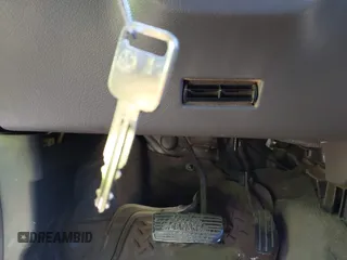 2000 Isuzu Trooper S z VIN JACDJ58X3Y7J01533, wystawiony jako IAAI lot #42227720 z przebiegiem 210 303 mil mil oraz . Historia ofert i sprzedaży dostępna na DreamBid. Obrazek 11.