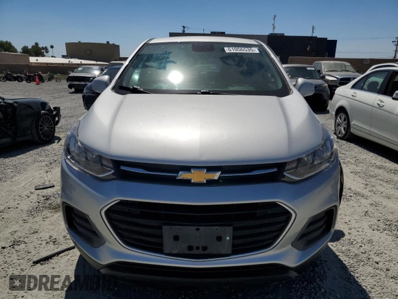 2020 Chevrolet Trax LS with VIN KL7CJKSB0LB340114, listed as a Copart auction lot 61056535 with 42,044 mi miles and Salvage title. Bid and sale history available at DreamBid. Image 5.