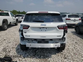 2024 Jeep Compass Latitude Lux with VIN 3C4NJDFN6RT600292, listed as a Copart auction lot 59290395 with 1,639 mi miles and Clean title. Bid and sale history available at DreamBid. Image 6.