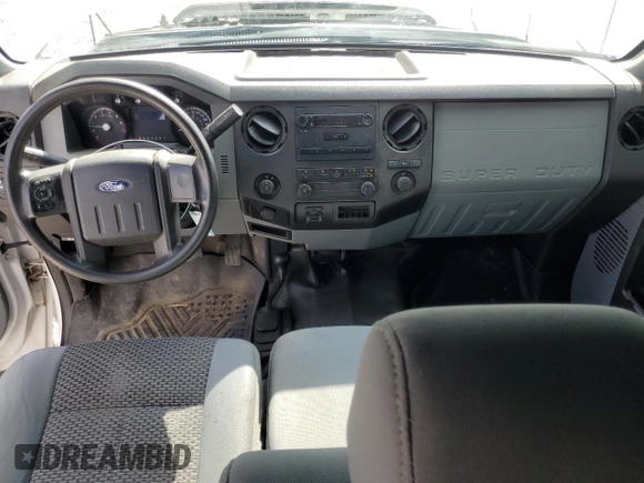 2014 Ford F-250 XL with VIN 1FT7W2B69EEB09366, listed as a Copart auction lot 60901435 with 155,083 mi miles and Salvage title. Bid and sale history available at DreamBid. Image 8.