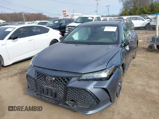 2019 Toyota Avalon XLE z VIN 4T1BZ1FB3KU024135, wystawiony jako IAAI lot #41887321 z przebiegiem 80 547 mil mil oraz . Historia ofert i sprzedaży dostępna na DreamBid. Obrazek 17.