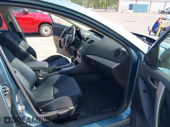 2010 Mazda Mazda3 s Grand Touring with VIN JM1BL1H50A1187855, listed as a IAAI auction lot 41981316 with 198,618 mi miles. Bid and sale history available at carsss.com. Image 5.