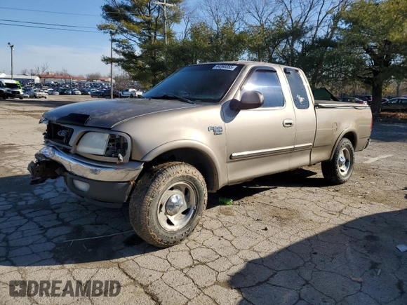2001 Ford F-150 XL with VIN 1FTRX18L11NA45878, listed as a Copart auction lot 44269355 with 0 mi miles and Salvage Title. Bid and sale history available at carsss.com. Image 1.