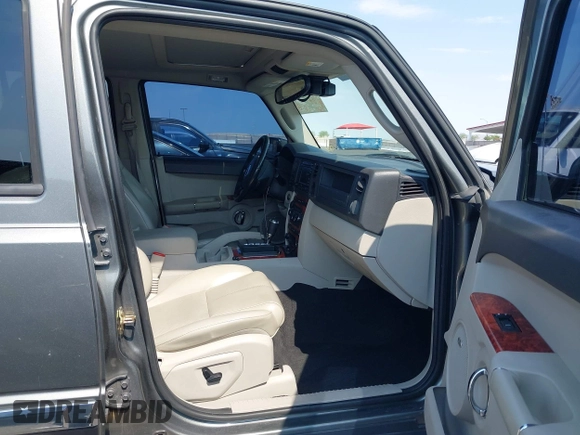 2007 Jeep Commander Limited with VIN 1J8HH58207C673628, listed as a IAAI auction lot 42731990 with 115,623 mi miles and . Bid and sale history available at DreamBid. Image 5.