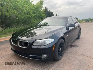 2013 BMW 5 Series 528i with VIN WBAXG5C55DDY31245, listed as a Copart auction lot 54993245 with 118,760 mi miles and Clean Title. Bid and sale history available at carsss.com. Image 2.