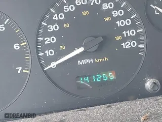 2004 Jeep Grand Cherokee Laredo with VIN 1J4GX48N74C385749, listed as a IAAI auction lot 41877421 with 141,255 mi miles. Bid and sale history available at carsss.com. Image 7.