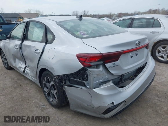 2019 Kia Forte LXS z VIN 3KPF24AD1KE006039, wystawiony jako IAAI lot #42076523 z przebiegiem 70 775 mil mil oraz . Historia ofert i sprzedaży dostępna na DreamBid. Obrazek 6.