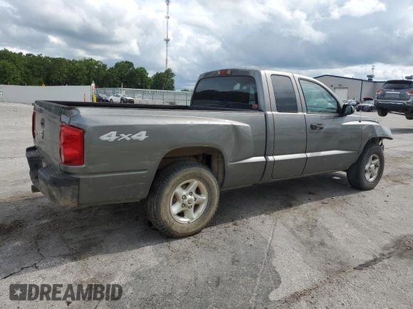 2005 Dodge Dakota ST with VIN 1D7HW22K15S177654, listed as a Copart auction lot 61034605 with 241,817 mi miles and Salvage title. Bid and sale history available at DreamBid. Image 3.